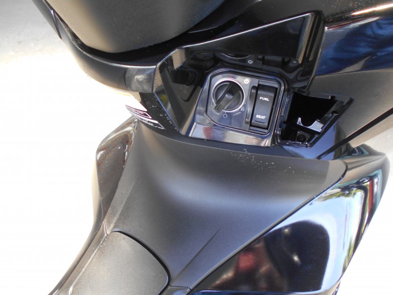 PCX125黒キー